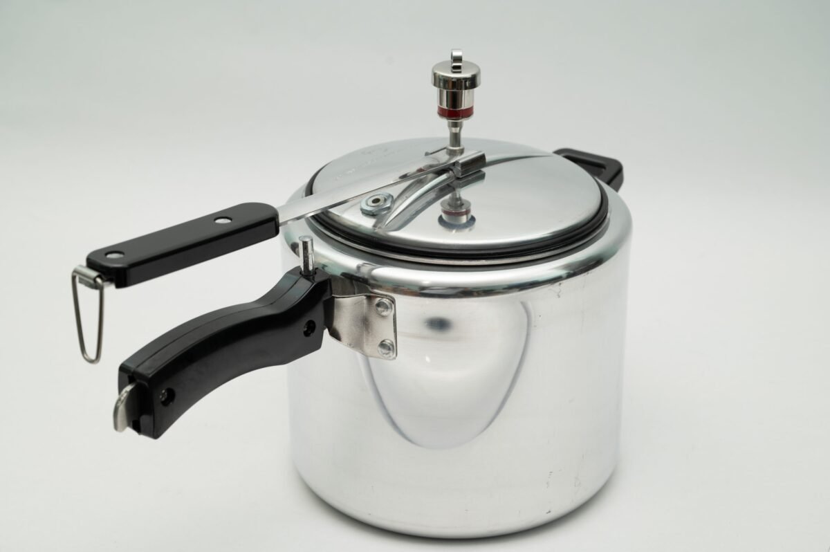 Pressure Cooker - Classic - Image 3