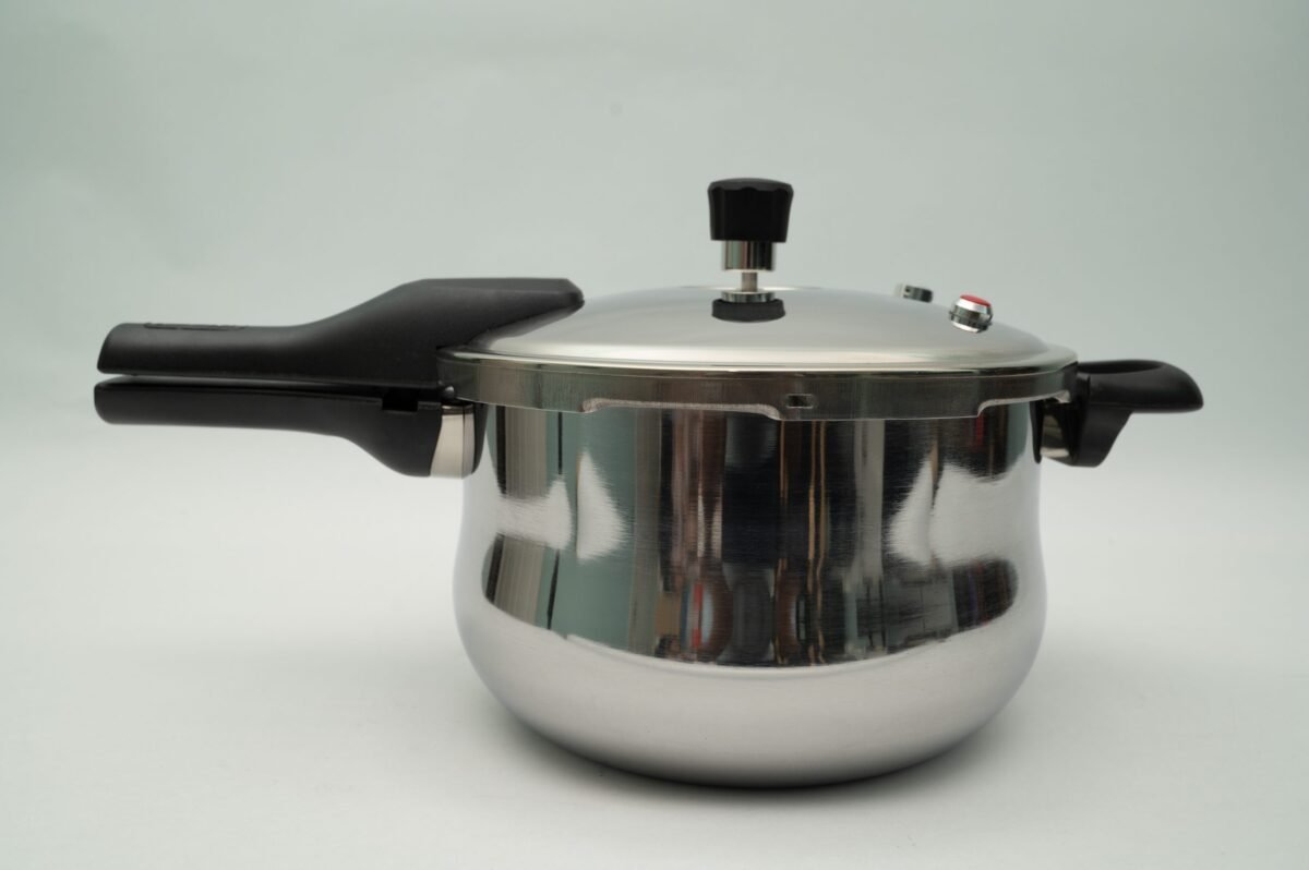 Pressure Cooker - SS - Image 5