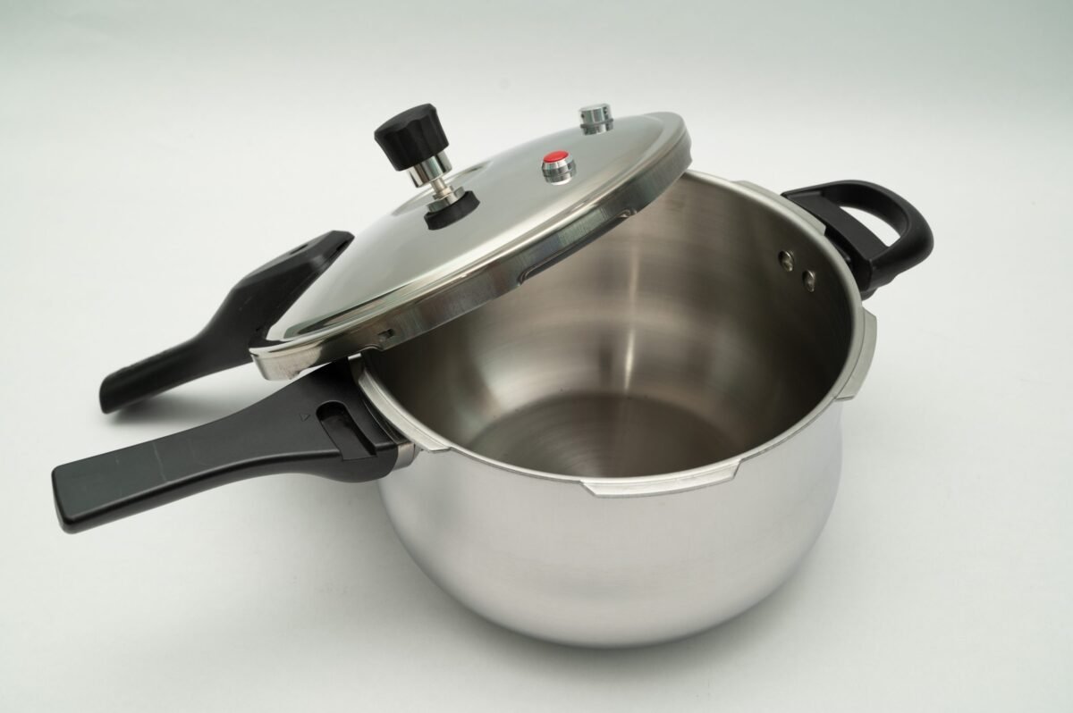 Pressure Cooker - SS - Image 3